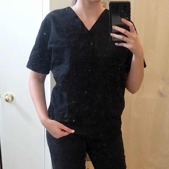 Scrub Top - Picture 2 of 11